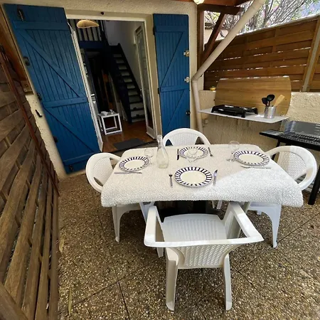 Pavillon Eaux Vives A Pierre La * Saint-Pierre-la-Mer (Aude)