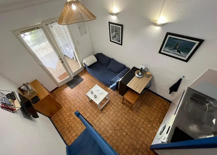 Pavillon Eaux Vives A Pierre La * Saint-Pierre-la-Mer (Aude)