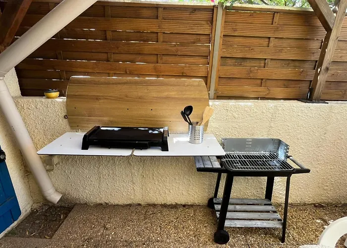 Pavillon Eaux Vives A Pierre La